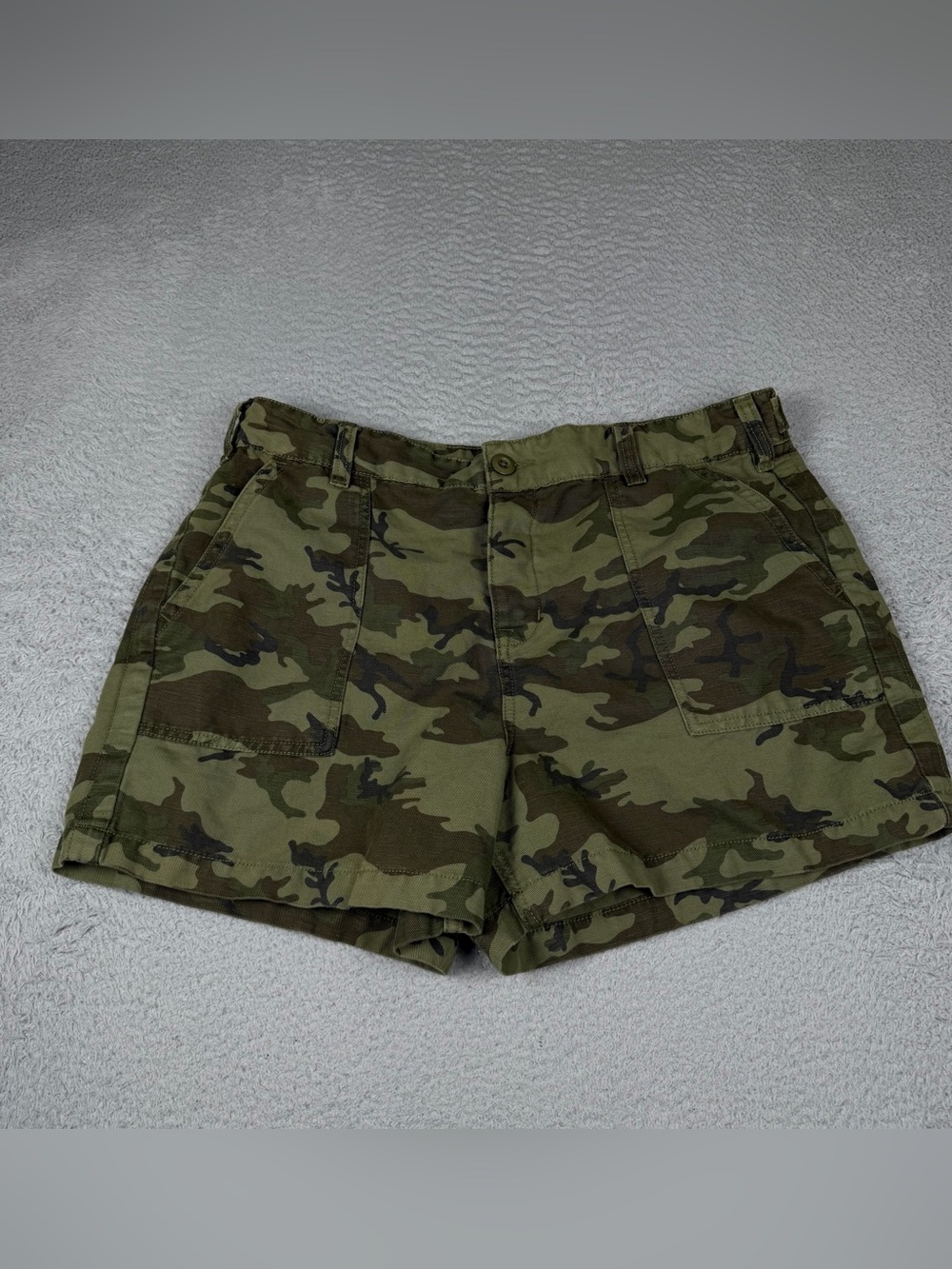Sanctuary Shorts Womens 34 Green Camo Utility Flat Front Bermuda Button Fly